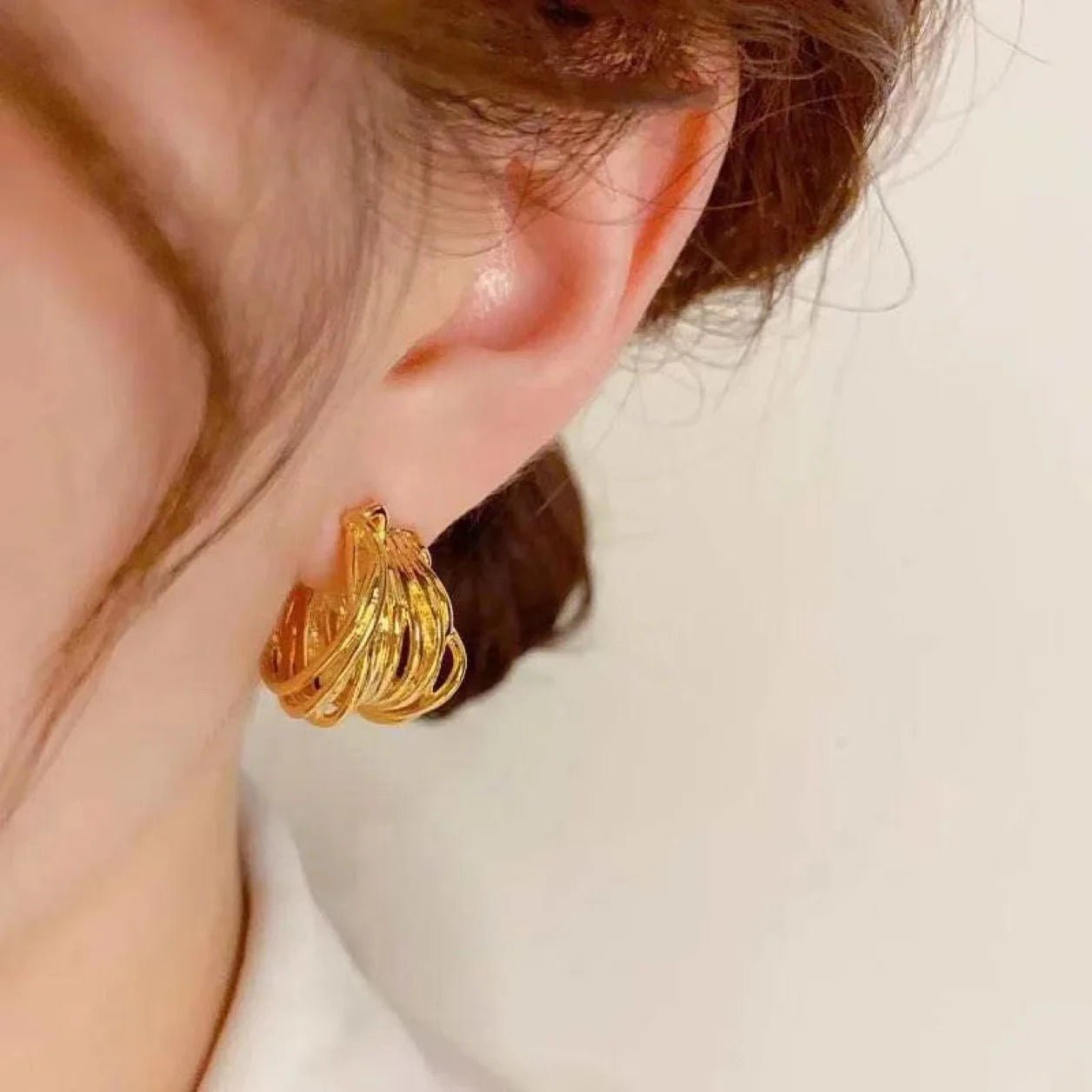 Amelia Gold Earrings - Coco & Cali